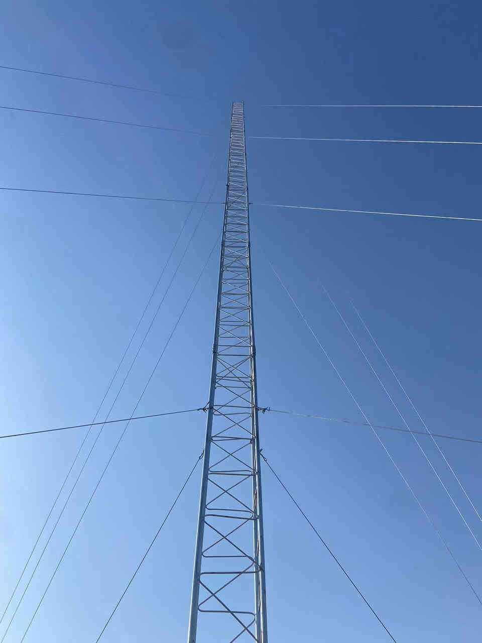 تحية طيبة 
كوادر متخصصة في فتح ونصب وصيانة الابراج 👷‍♂️
( ايراني – عراقي )-(ثلاثي – رباعي ) بأسعار مناسبة 
***********  عبدالله ☎️
