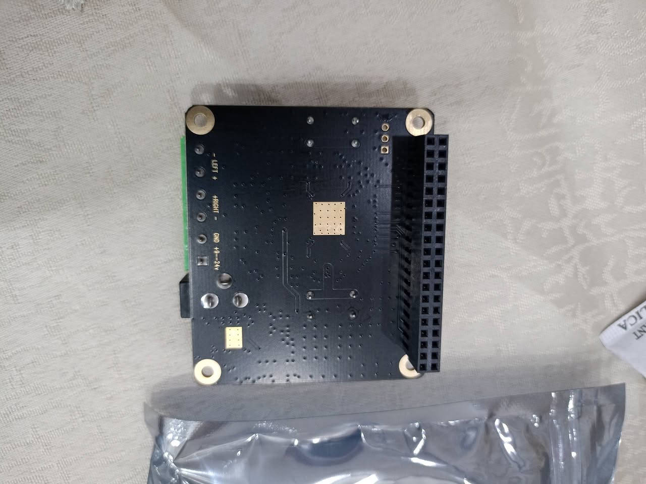 متوفر لوحة مضحم صوت بهذا الشكل جديد بالكارتون مالته حتى الباركود بي سعره بالموقع غالي اللي يفيدة ينطي سعر بي وتوصيل متوفر لكل محافظات العراق


**إذا كنت صاحب هذا الإعلان وتريد حذفه لأي سبب، رجاءا أرسل رسالة إلى الدعم الفني**