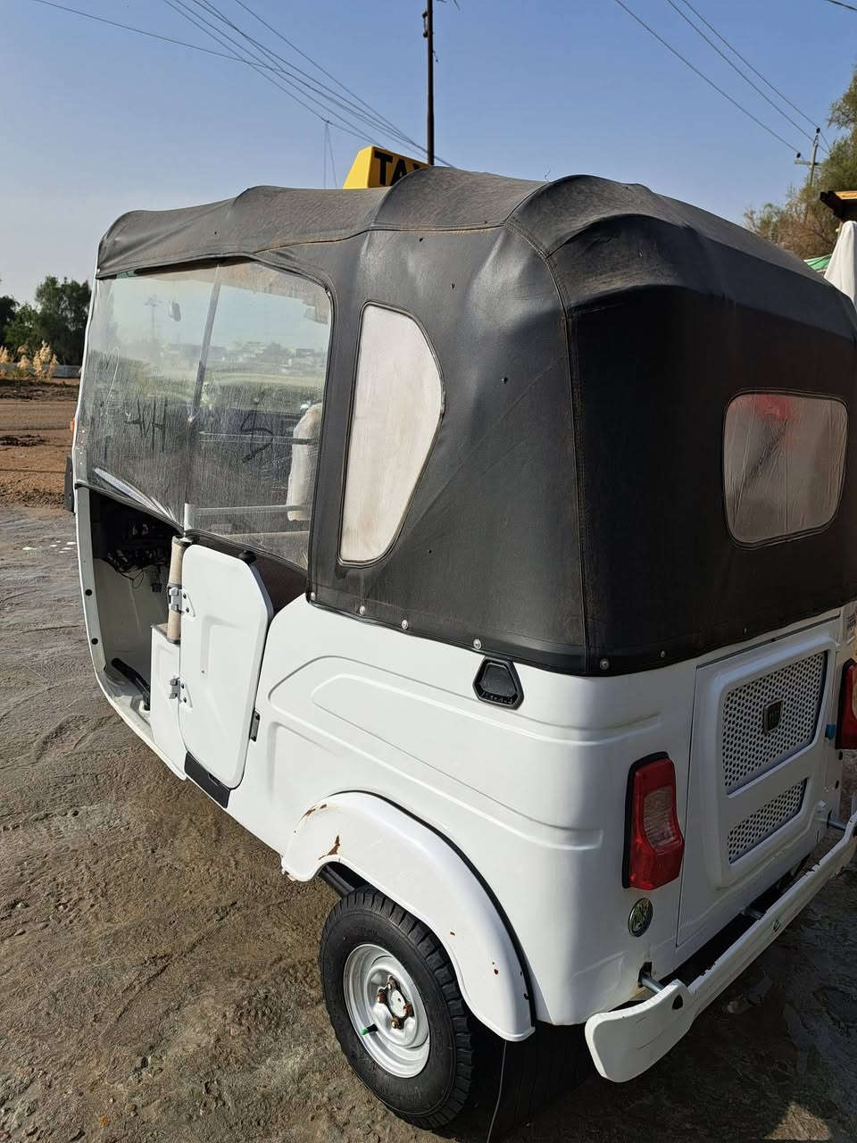 تكتك موديل ٢٠٢٢ مصبوغه صبغ عام للجماليه المكينه مامفتوحه رقمه كربلاء  العنوان بابل المسيب *********** السعر ٨٥٠٠ وبيه مجال
