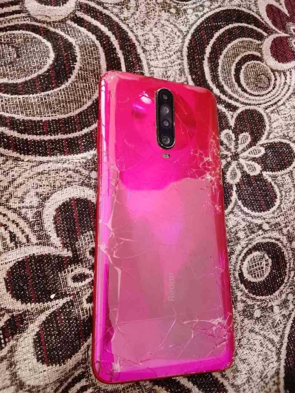 جهازين للبيع تفاصيل بل منشور
1/بوكو X2/ضهر مفطور فقط/ذاكره 128 
ببجي يشغل 60,فريم //سعره 75//

2/تكنو سبارك كو 2024/
بي فطور بل لمس وكامره خلفيه عاطله/
ذاكره 128//سعره /40//قفل//

رقم اتصل/***********/
متوفر واتساب//
