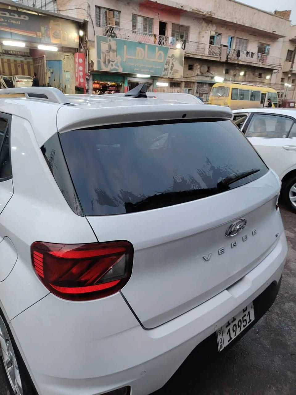 🚗 للبيع
هيونداي  فينو 2022

✅ المواصفات :

📅 الموديل: 2022

🛣️ الممشى: 30000 مايل

⚙️ المحرك: 1600cc دبل نوزل – أداء ممتاز واقتصادي

🧾 الضرر: شبر ب البنيد موضح ب الصوره

🛞 الويل: 16 إنج

• ناقل حركة أوتوماتيك سلس

• قيادة مريحة وهادئة

• استهلاك وقود منخفض

• شاشة وسطية مع نظام ملاحة

• مقاعد قماش مريحة

• تحكم ستيرن كامل

• مكيف أمامي قوي

• نوافذ كهربائية + سنترلوك

• مدخل USB وAUX

• مثبت سرعة
السعر 125 وبيهة مجال بسيط

بيع او مراوس حسب القناعة

الرقم ***********
