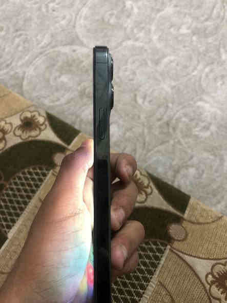 السلام عليكم ايفون ١٣برو ماكس
مبدل شاشه اصليه 
بطاريه بلاديه ٧٩
ذاكره ٢٥٦
شرق اوسط عربي 
الشراي خاص او للاتصال ***********
