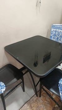 ميز طعام كزاز • ٣ كراسي • حي طارق