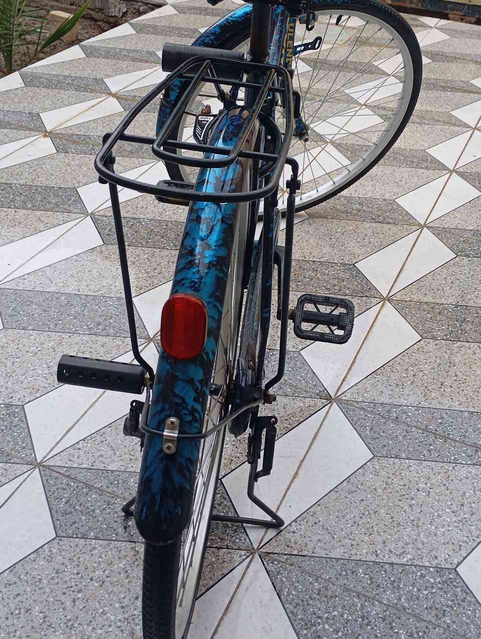 بايسكل سياحي حجم 26 موشم ب 90 الف للستفسار *********** او خاص
