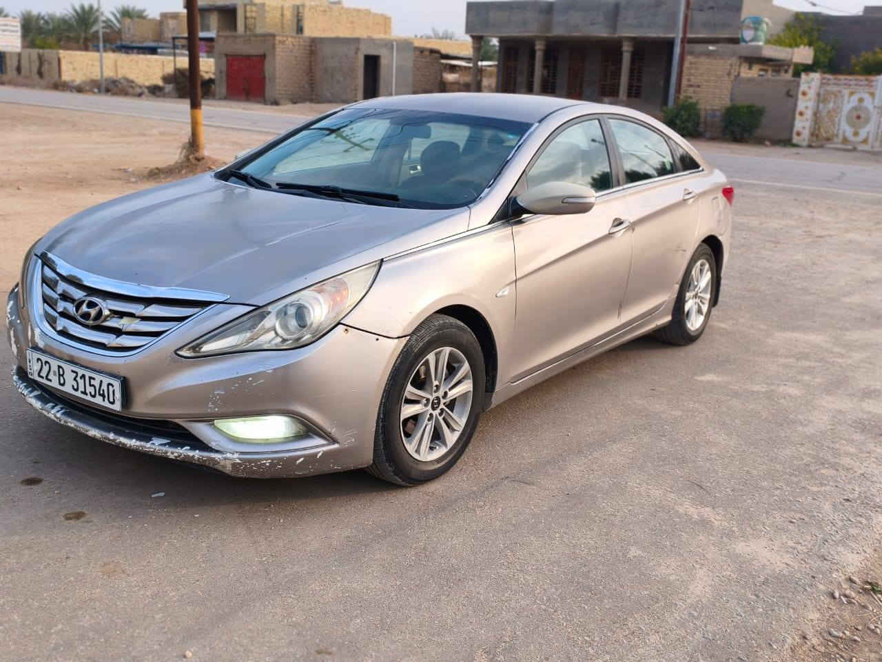 السلام عليكم سوناتا للبيع موديل 
وارد كوري مكينه دوش سياره جديده بيه فقط جراد 
رقم اربيل بسمي سنويه ل30 السعرب93 وبيه مجال بسيط 
‏‪***********‬‏
