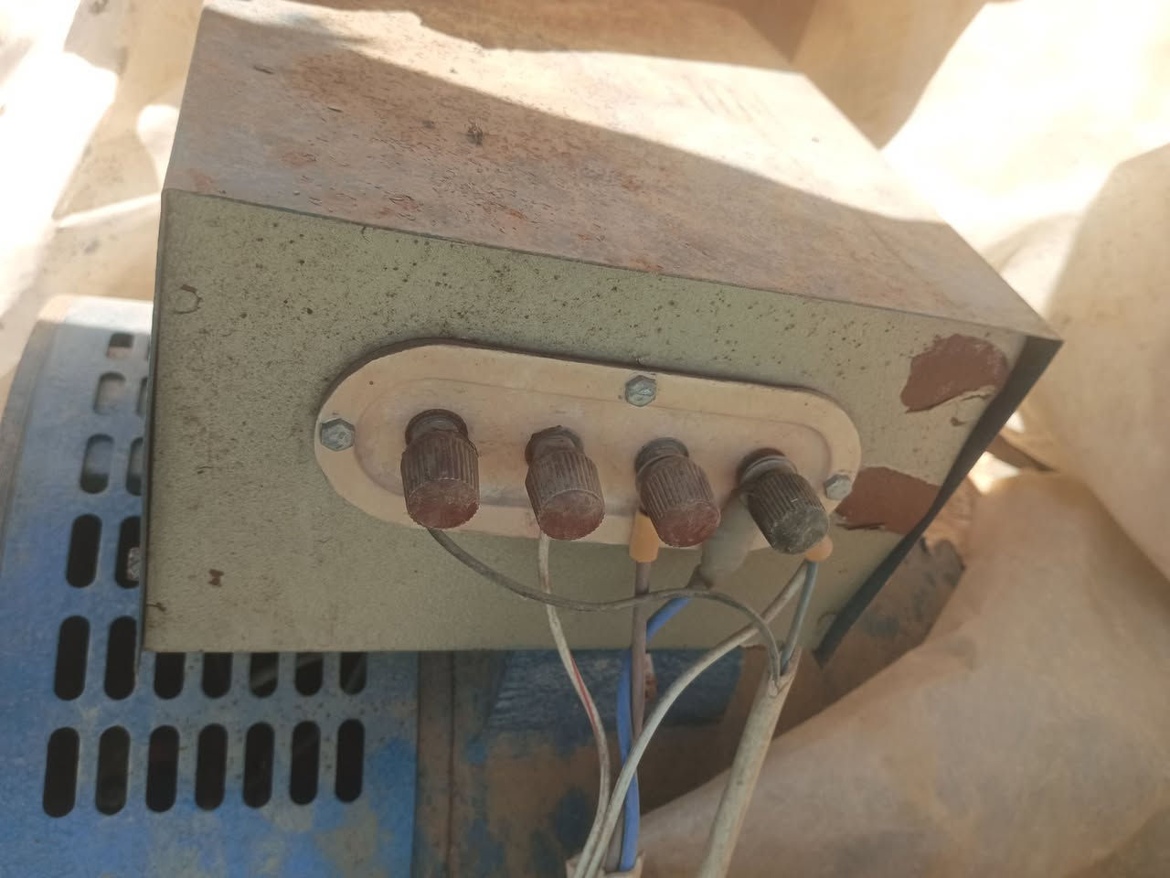 للبيع مولد دايو اخو جديد متهد لا تبخير وله تنقيص رقم الهاتف ***********
