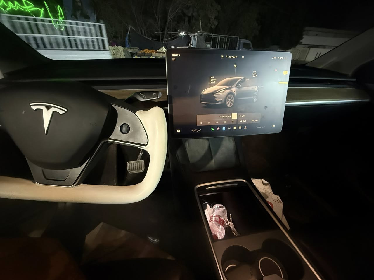 سلام عليكم تسلا y للبيع تك ماطور بطاريه كبيره موديل 24 صور الحادث بل منشور سياره ماشيه 14 الف سياره جديده مكاني بغداد ***********
