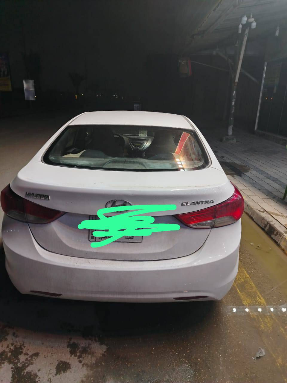 اللنترا للبيع موديل 2014  مضلع. نجف  محرك 1800 
بيه طخات السعر 95 وبيه مجال للإستفسار الاتصال ع الرقم ***********
