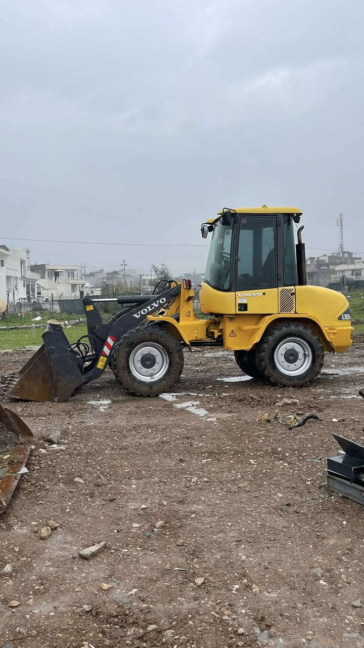 VOLVO L30B 2001
شؤفل ڤالڤؤ حجمL30B منفيسته فؤل مواسافاته 

چه كوه لفه يه ك شتي ده ست كار نه كراوه اوروپيا

شفل فالفو حجمL30B منفيست فول مواسفات

محريك مزه خه پمپ دحول جديد شفل دحول دحول جديد

0750 011 12 12

0770 158 39 24
