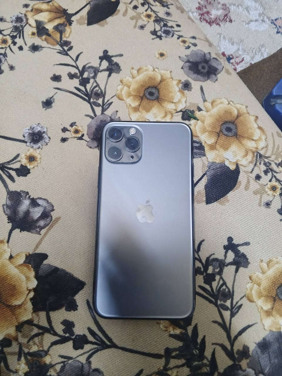 سلام عليكم شباب عندي جهاز ايفون  11 برو اذكره 256 بطاريه 75 جهاز وضع شركه كلشي مابيها مروس ماطور حسب القناعه هذه رقم مالي ***********
