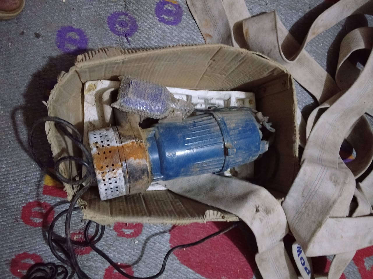 سلام عليكم ورحمه الله عندي هاذا المضخه البيع عنوان حي اور ***********
