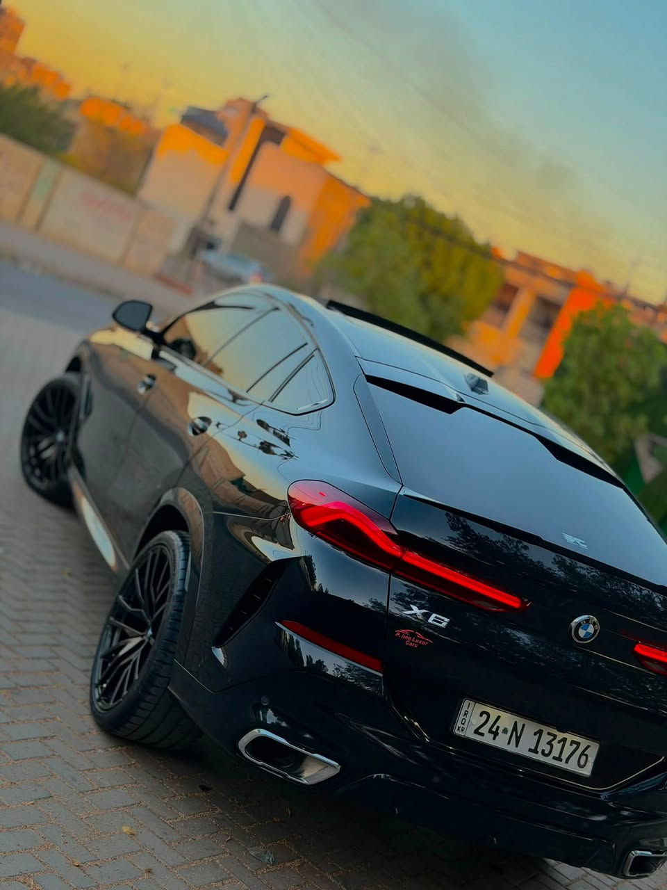 السلام عليكم 
Bmw X6 M 2025 
فوووول مواصفات فئة M 
معروفه مواصفاتها 
بانوراما 
ناضور ليلي 
تدفئة وتبريد كشنات 
تدفئة ستيرن / تدفئة كشنات خلفيه 
رادارات وحساسات بكل مكان 
اوتو بارك 
داخل لد متغير الوان 
مختومه سياره بكل مكان شعار M 
وبعد بيها هواي مواصفات …… 

ماشية 42 الف 
مكفووووله من كلشي حتى الدعاميات بشرط 
كلين تايتل 
رقم دهوك باسمي تحويل ثاني يوم وباج تضليل بسياره 85‎‎%‎

السعر 69500 وبيها مجال كلش بسيط 

مكاني بغداد المنصور 

***********
