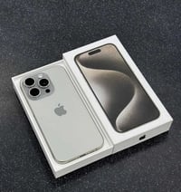 ايفون 📱 15بر ماكس بطاريه 94🔋 نضافه 100/100 كامل ملحق🧰 رقم الهاتف 07806...