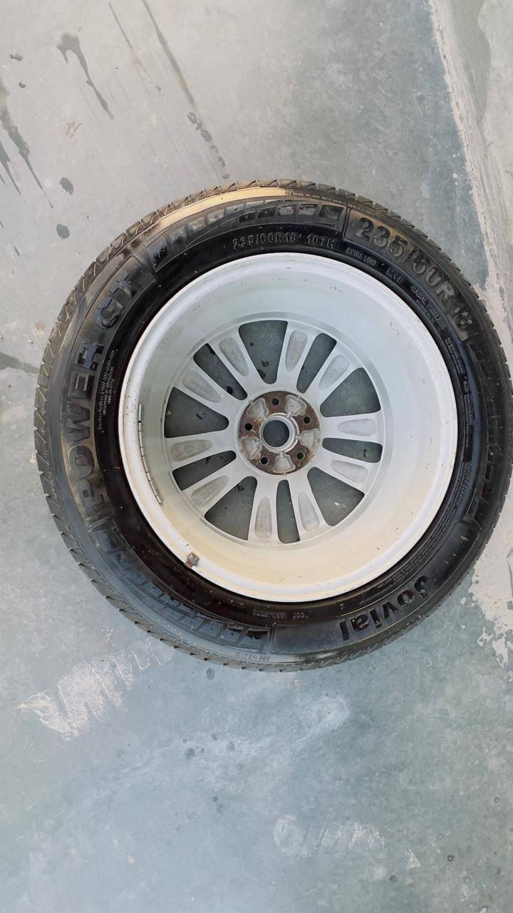 سلام وعليكم شباب ويل وتاير حجم ١٨  قيم بل يرضي الله وبلخير عليك
***********
