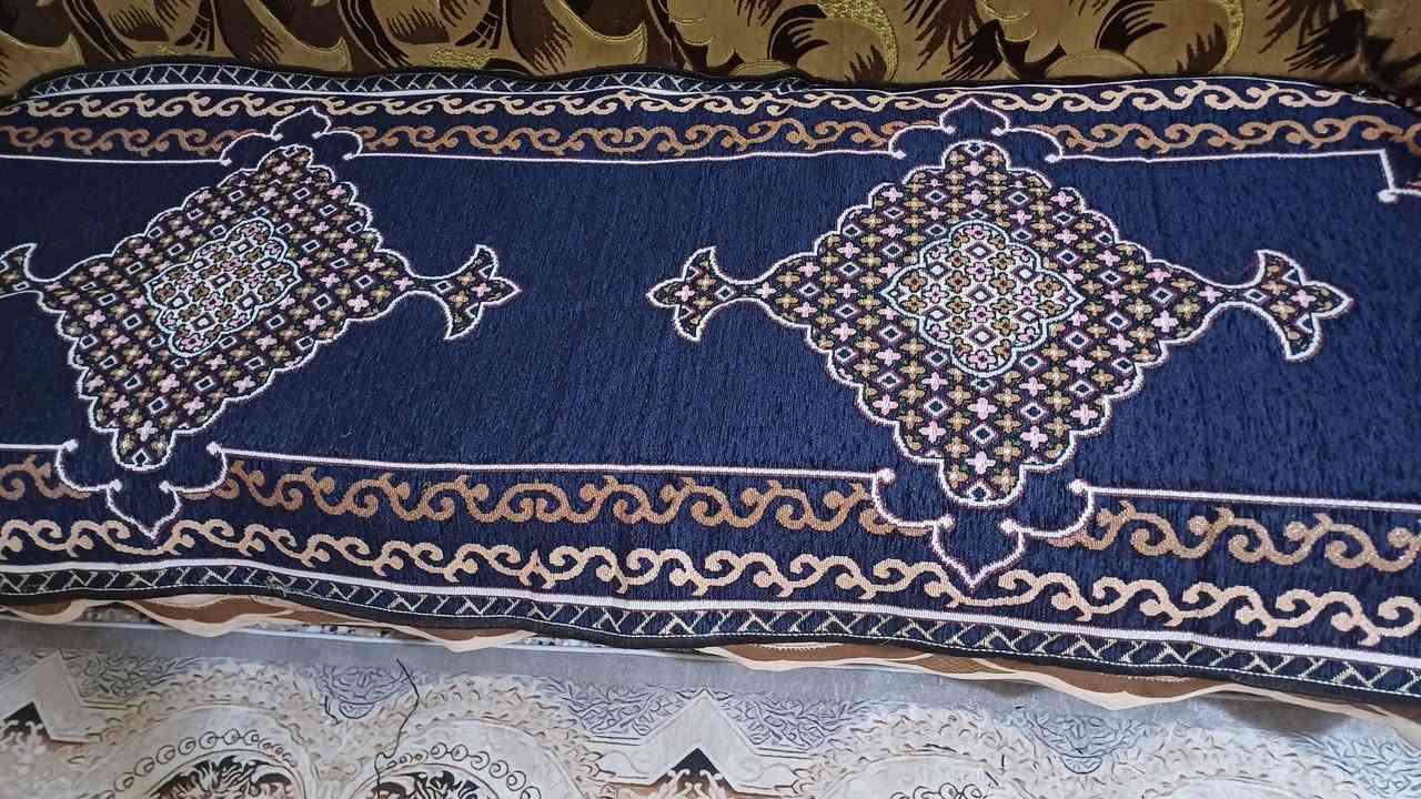 مفرش تخم او ديوان ١٠ مقاعد ٥قطع مقدف شانيل ايراني ٢كبار وحده وسط و٢زغار السعر ٢٠ الف وتوصيل مجاني داخل الكوت فقط


**إذا كنت صاحب هذا الإعلان وتريد حذفه لأي سبب، رجاءا أرسل رسالة إلى الدعم الفني**