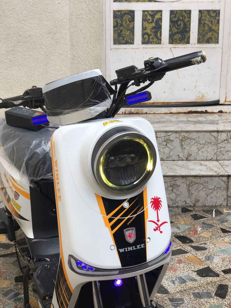 R11كلش جديده ماخذها من الوكيل بطاريه جديده لاصلي مكانها البصرة القبله سعرها من لاخير500قفل كلشي شغال***********
