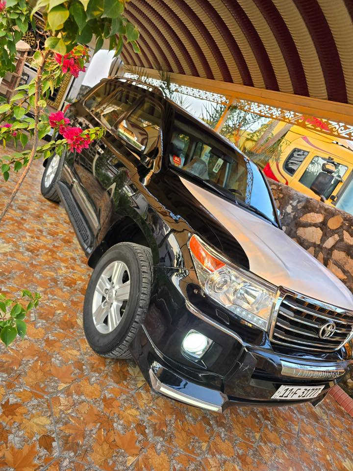 السلام عليكم السعر 257 ورقه وبيه مجال بيه فقط داير الخلفي وعابر ع باب
لاندكروز 2010 فول 1/1 رقم بغداد مميز 

بريم اصل 

ديفدي بل قماره

جلد

فتحه سقف 

ثلاجه

شاشه كبيره 

تحكم ستيرن جهتين 

‎3 قطع تبريد

وبعد بيه هواي مواصفات 

كير مكينه صدر تايرات تبريد جاهزه

العنوان. بابل

للتواصل ‭0772 377 1844‬
