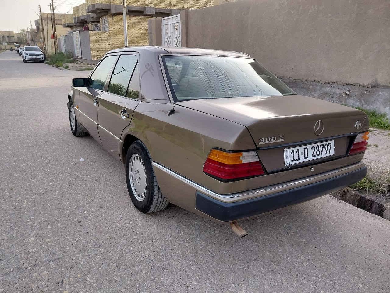 مرسيدس 1990
رقم بغداد بسمي مكينه VVT رقم دولي  سنويه 2030 
جاهزه نقصها تبريد 
السعر المطلوب 70 ورقه و
مكان السياره  الرفاعي 

***********
