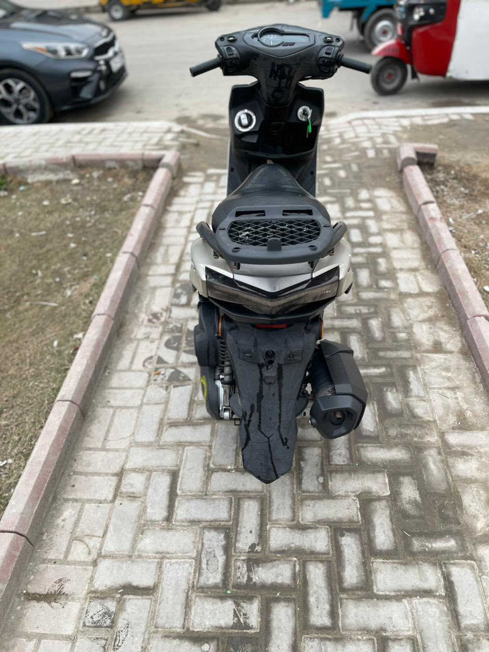 شباب سكنس شمعه ياباني مكفوله كفاله عامه ماشيه ٢٢سعر مليون وربعرقم ***********
