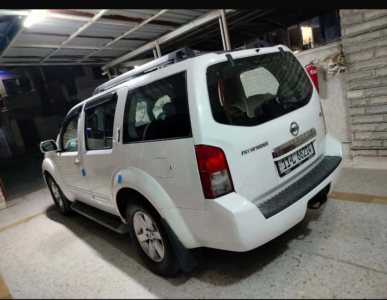 السلام عليكم سياره بايفاندر بغداد للبيع 2008 سياره وارد بيه حادث بيه قطع صبع سياره موجوده بغداد 85 ورقه بيه مجال ***********
