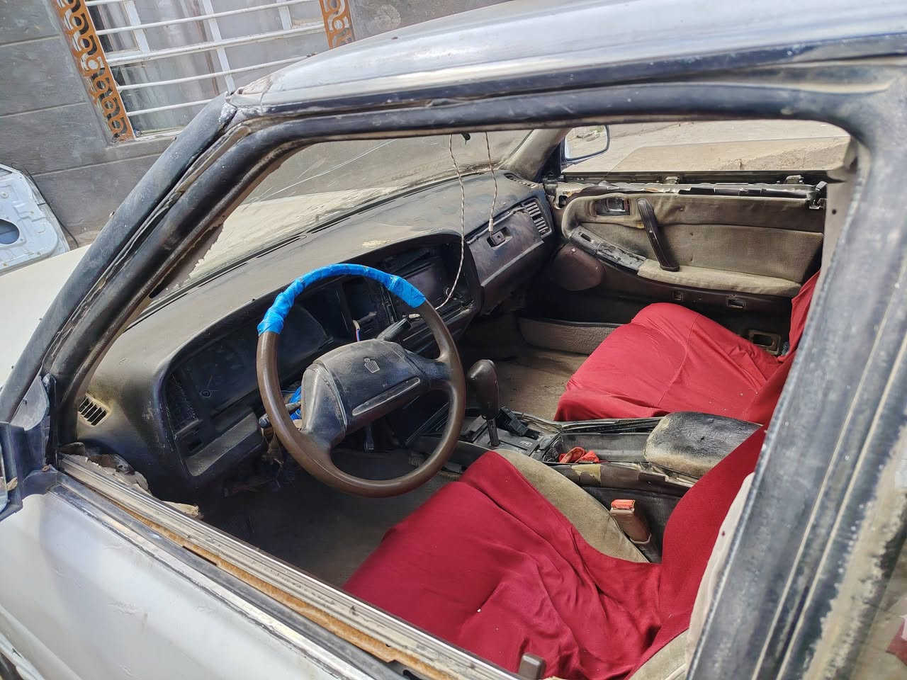 السلام عليكم هارتوب رقم انبار بدون راعي اتعهد سرقه وعشائر كوم حديد الى اكو مراوس  السعر 12 ورقه وبيها مجال العنوان مشخاب ***********
