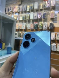 هوت 30i • ١٢٨ • مستبدل ايسي