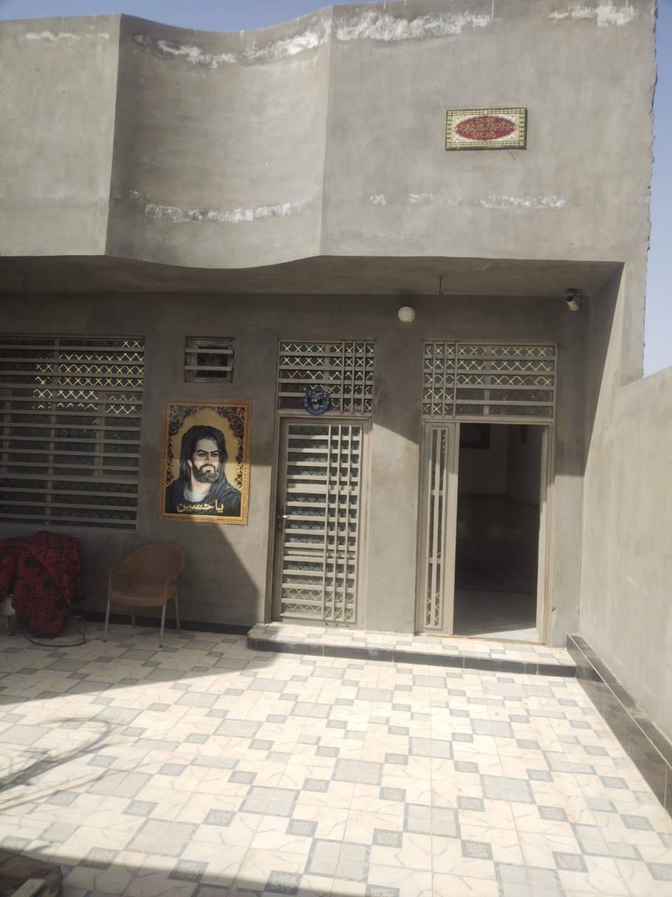 السلام عليكم دار لبيع مساحه 250متر شارع الصب مقابيل قريه الغدير خلف المطحنه الرحاب عقد زراعي قرار 117خاضع لتطويب  لتفاصيل أكثر اتصال على هذا رقم بي واتساب *********** السعر 60مليون وبي مجال بسيط
