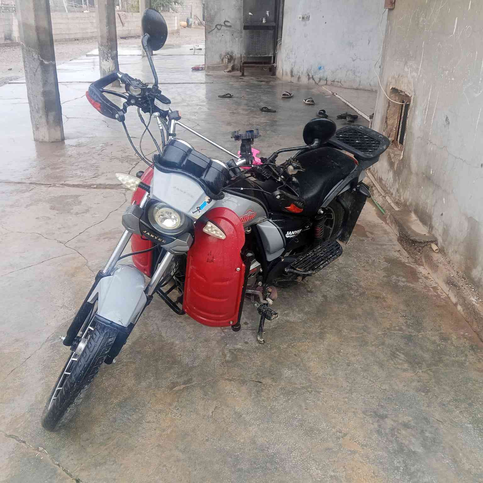 هيوشه موديل 24موضع بلادي منفبس موجود
السعر خاص مفتوح 
المكان ازاب قربه شميط
***********
