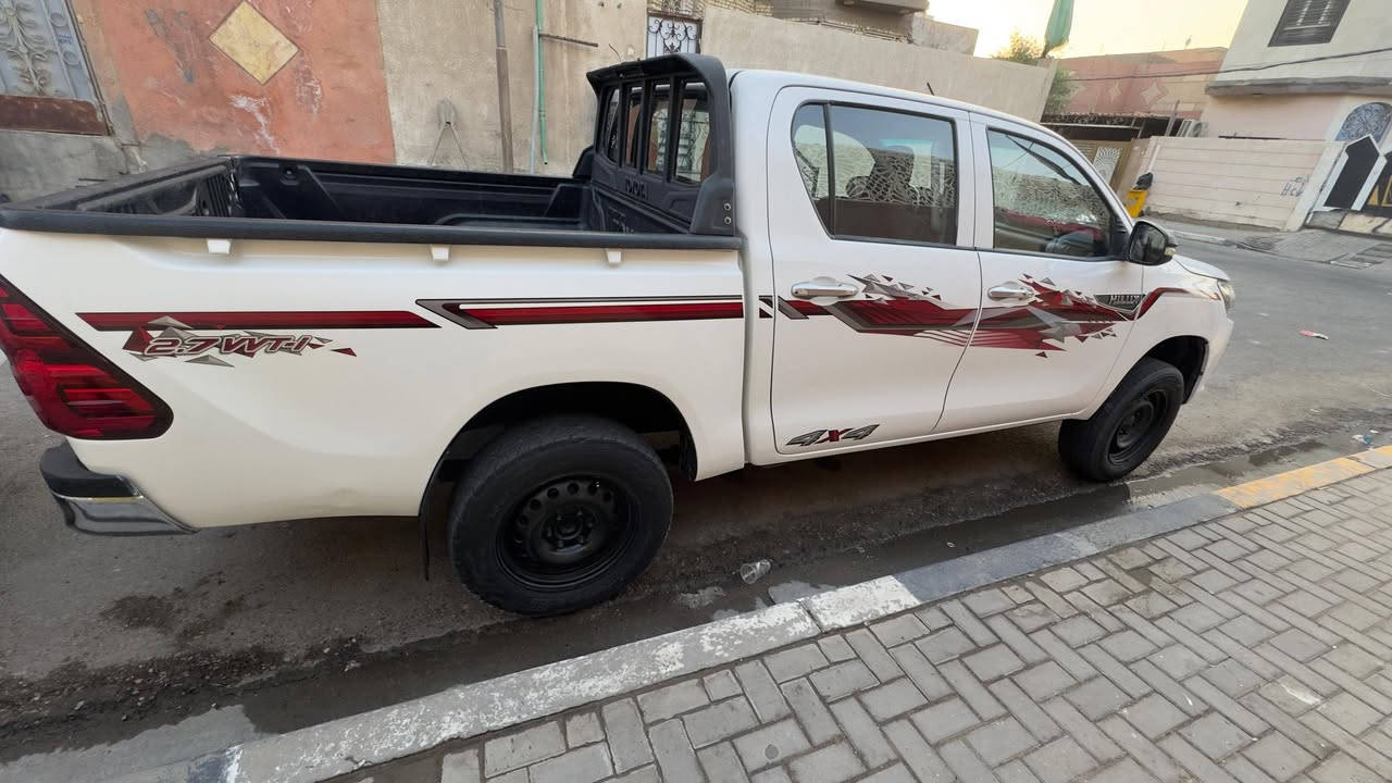 السلام عليكم افلاونزه كاز ١٧ كير عادي بيه ضربه بلغده الامامي والبنيد والمدكر والباب مصبوغ مصبوغ سياره كامله ما ناقصه اي شي كير مكينه حداديه تبريد بلكفاله رقم دهوك الجديد سنويه لل٢٨ مكاني بصره قبله
السعر ١٨٥ ورقه
***********
