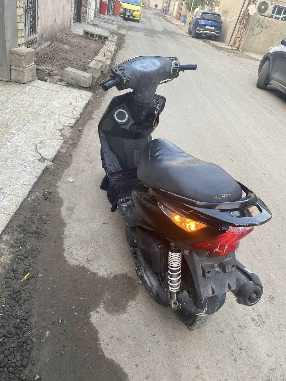 دراجه ماكس ثعلب 140 بلاديه كفرات مختمه مكينه ناعمه كهربائيات شغاله لايت اشاير كله شغال دراجه نضيفه مكان بغداد الدوره السعر 500 

***********
