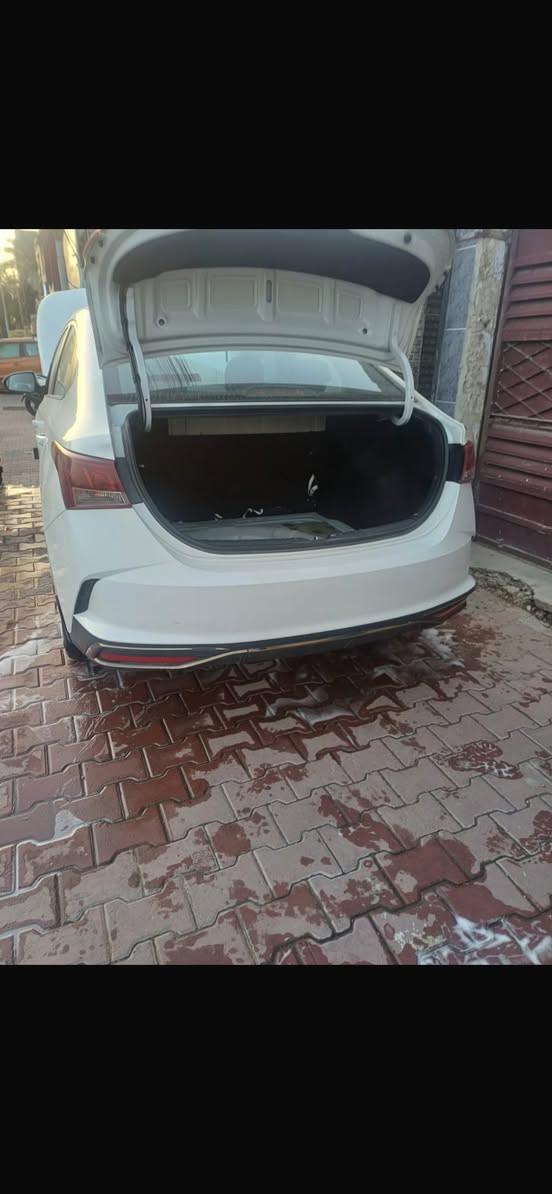 سلام عليكم اكسنت موديل 21 سياره نضيفه مال بيت بيهه بارد بلباب لخلفي اليمنه وبارد بلباب لخلفي لأيسر وشبر صبغ بجاملغ فقط كير ومكينه مكفولات ماشيه 96 بسمي تحويل ثاني يوم ارقام انكليزي هزه جديده سعره 116 وبيهه مجال مكاني بغداد الشعب مقابيل الاسواق المركزيه الاتصال ***********
