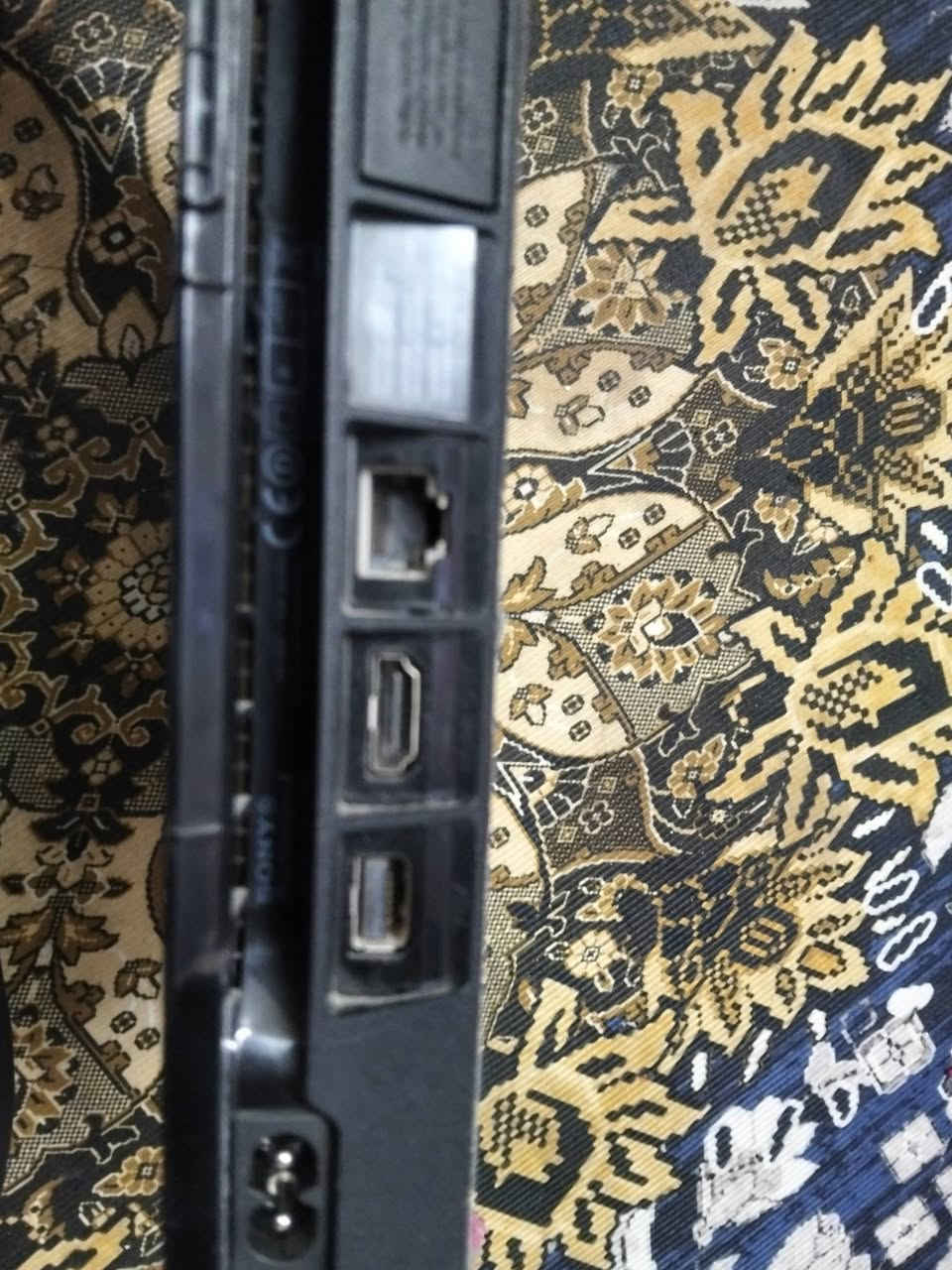 سلام عليكم بلي 4 سلم شغال ويا جوزتك  وجميع ملحقاته نضيف جدا ما مفتوح سعر 275  التواصل . وتساب ***********
