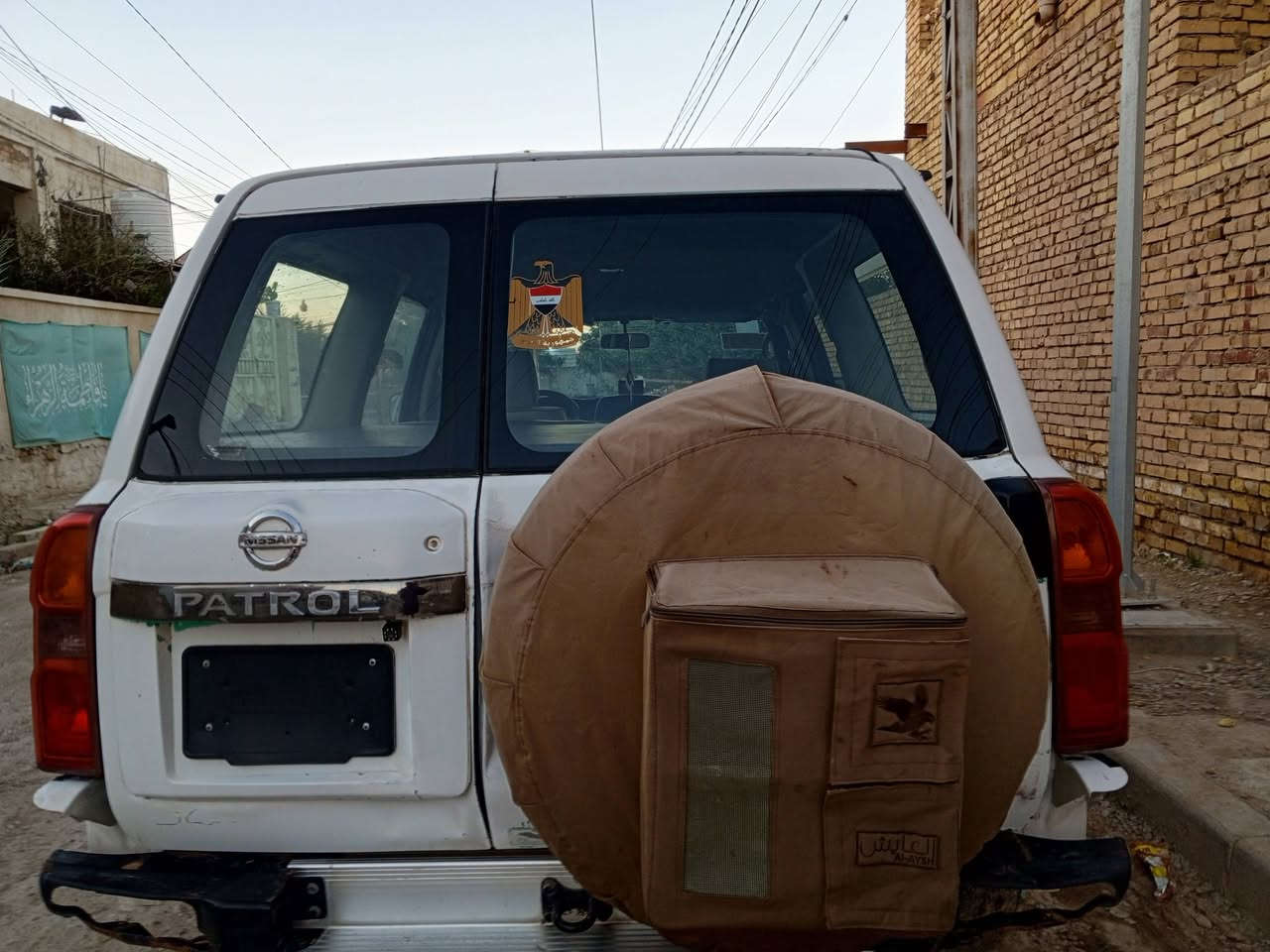 نيسان بترول مزاد موديل 2008 وزارة الداخلية بغداد  مدفوع الكمرك لها حق الترقيم 🪶
مكينة 4 ونص كير عادي 
لو كير شغال سيارة جاهزة 
مصبوغه عام للجمالية كير مكينة حدادية كفالة اضافة السيارة منضومة غاز + دعامية حديد السعر 100 ورقة وقابل للتفاوض ***********
السيارة ميسان العمارة ..
