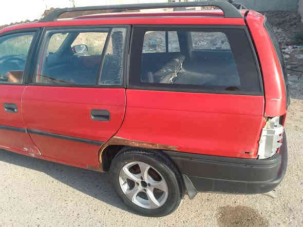 سلام عليكم اوبل استرا ستيشن للبيع تخم تأير كير مكينه مكفولات صدر جديد رقم دولي بابل سنويه ل2027 سيارة بلاديه مكان السيارات بابل مسيب السعر 27 وبيه شي قليل الرقم***********
