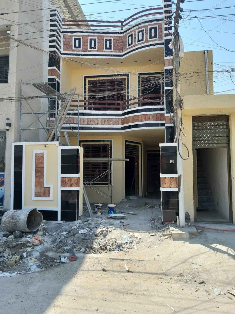 السلام عليكم تطعيم واجهات وطلس نثر تصفير حمامات عنواني بغداد ***********
