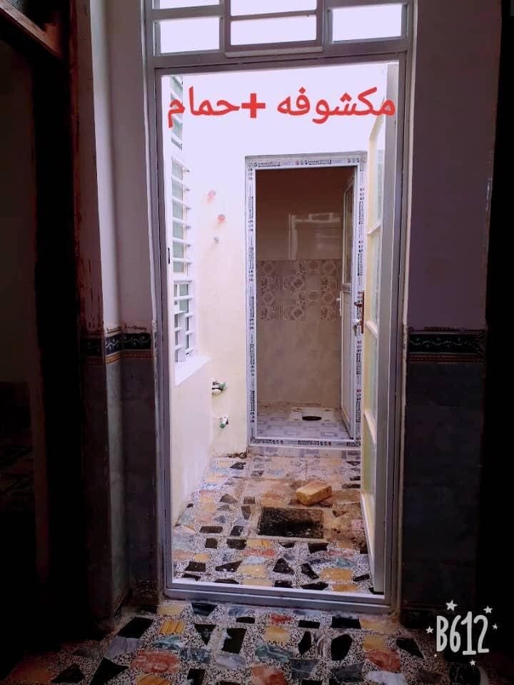 بيت للبيع المساحه ١٠٠ م مربعه خلف ملعب النجف الدولي مطلوب مبادره للمصرف العقاري ينباع تطلوعه بناء جديد وحسب الصور لاستفسار *********** مكتب الميالي للوساطة العقاريه
