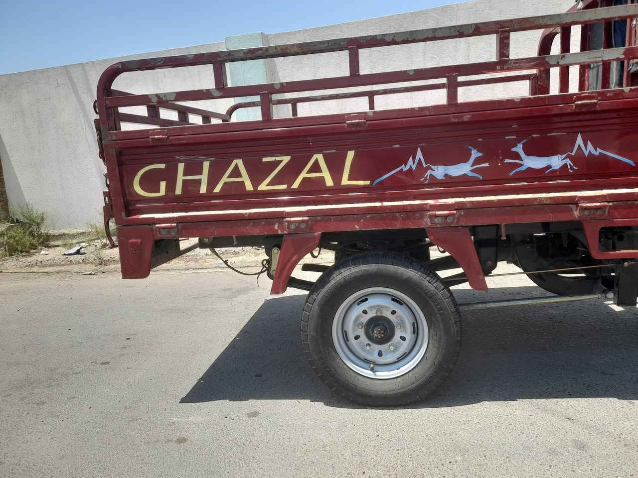 السلام عليكم ستوته دايوان غزال للبيع محرك بلاد ممفتوح موديل 20 ستوته خير من الله كدام عينكم السعر مليون و 350 بيهة مجال بسيط مكان الغزالية


**إذا كنت صاحب هذا الإعلان وتريد حذفه لأي سبب، رجاءا أرسل رسالة إلى الدعم الفني**