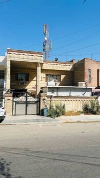 دار تجاري للبيع العنوان شارع فلسطين حي المهندسين   المساحه205  واجهة 1...