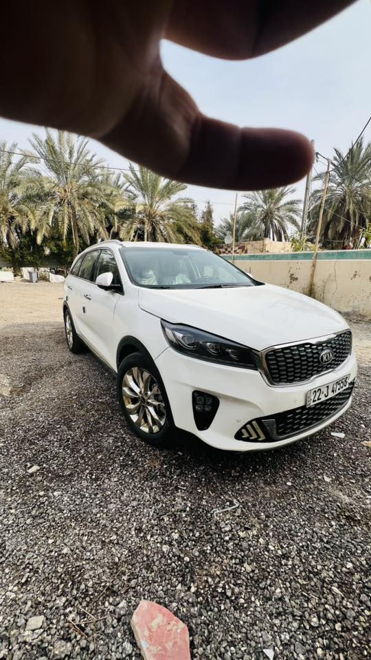 السلام عليكم

كيا سورنتو 2019

رقم اربيل دولي 

السيارة متجايه ومصبوغه عام 

شواصي سليمات 

محرك 6 سلندر 

8 نمر 

فول مواصفات 1/1

كشنات جلد وكهرباء 

حساسات خلفيه
Drive mode 
هاند بريك دگمه 

محرك وكير كفاله 

تبريد ثلاث قطع

تحكم ستيرن 

سبعه راكب

بصمه تشغل وبصمة ابواب

السعر165وبيها مجال 

مكان السيارة كربلاء ***********
***********
