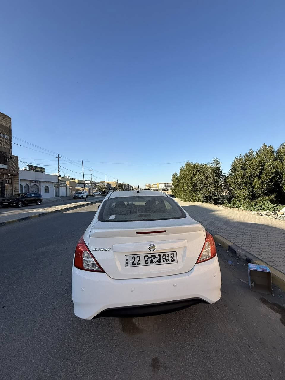 � للبيع نيسان صني 2024 – مصري داخل بيجي
▪️ المشي: 30 ألف كم
▪️ الرقم: أربيل
▪️ المواصفات:

 • حساسات خلفية
 • كاميرا خلفية
 • شاشة كار بلاي
 • سيارة كلش نظيفة

▪️ الحالة:
السيارة مكفولة من كل شيء،
بيها طگّة خفيفة جداً بالجاملغ الخلفي فقط ومبينة بالصور،
وما عدا ذلك السيارة سليمة 100% ميكانيكياً وهيكلياً.

📍 المكان: النجف – حي السلام
📞 الاتصال: ***********

💰 السعر مناسب وقابل للتفاوض
✋ للجادين فقط
