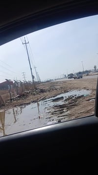 عندي قطعه أرض زراعي ٢٠٠متر بوب الشام السعر ٢٥ وبيها مجال 07715796300