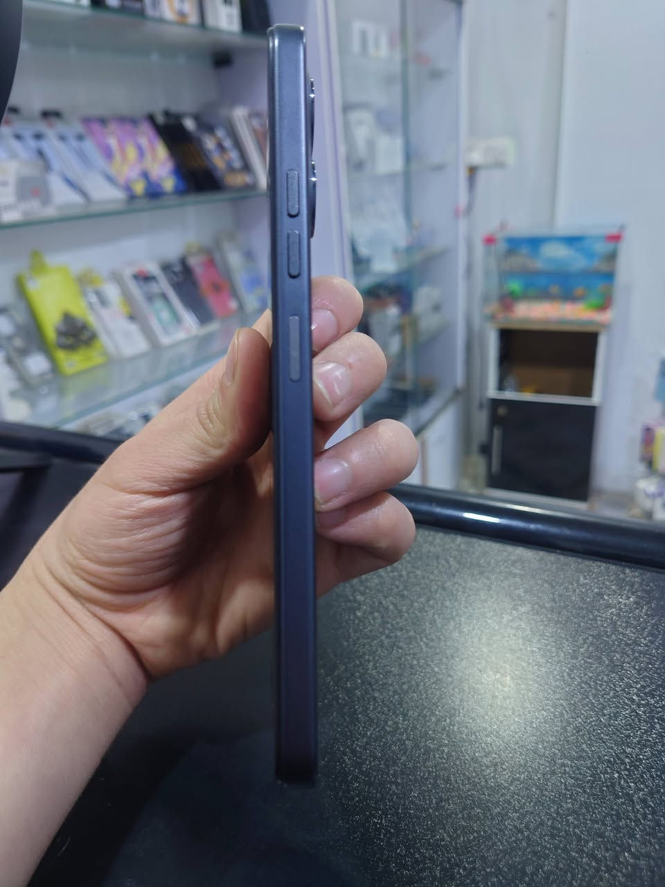 السلام عليكم ،  تلفون اخو الجديد مستعجل على بيعته كلكم تدرون صارله شهر نازل
تكنو سبارك بــ 85 عنواني بغداد العبيدي واتساب 
***********
