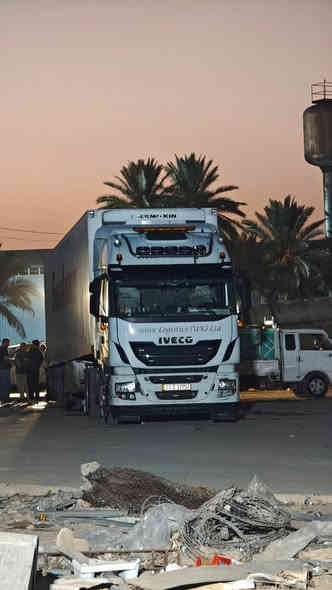 العماره ميسان
سلام عليكم . افيكو موديل خمسه  مربوطه براد سياره مكفوله ونضيفه رتايدر تبريد وتتفأه كير اوتو ستارلس 450 طخم تاير ويل كروم استفسار اكثر ***********
