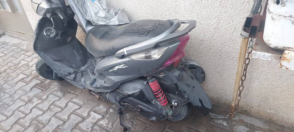 مكفوله مكينه شرط برغي ممفتوح بيهه كابريتر بلاديه
كهربائيات شغاله كلهه
كيج بانزين شغال
بنز جديد
دسكات جديد 
مبدلهن
بولبرنات اماميه جديده
تايرات جديده
كلج بلادي
700 وبيهه مجال بسيط
***********
