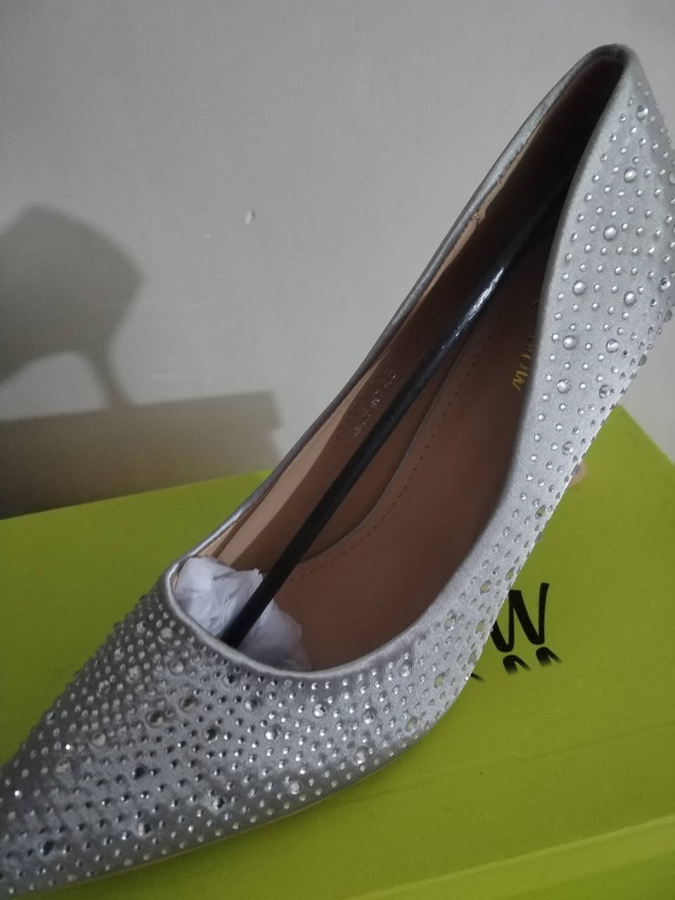 عندي هذني الاحذية نسائي الوان مختلفة وقياسات مختلفة السعر جوة سعر الجملة البيع كلهن الي يريد دخلي خاص


**إذا كنت صاحب هذا الإعلان وتريد حذفه لأي سبب، رجاءا أرسل رسالة إلى الدعم الفني**