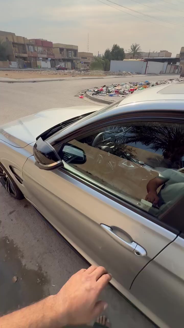 سلام عليكم شباب BMW F30 موديل 2018 فول مواصفات عليه اضافات كلش هواي سيارة جديدة ماشية 106 كم بدي كت m3 تخم ويل m3 اصلي فجوج دركة m السيارة جاهزة للاخير صفر مسج صندوق كهرباء بالرجل يفتح بيه تراي كلش حلو محدثه جاملغين وبنيد m3 حادثه شوية بنيد وشوية جاملغ الدواخل شرط دواخل ماكو ايرباك ماكو رقم اربيل باسمي تحويل شوكت ما تحب هزة ورقم جديد عندك مراوس ماكو مشكلة الماني بس
السعر ١٩٥ ورقة مجاله بسيط مكاني بغداد *********** 
حبايب كلشي اكو بالسوك واشكال اسعار النظافة والجاهزية تحكم ماعندك تعال اخذه بلاش وصلو على محمد وال محمد
