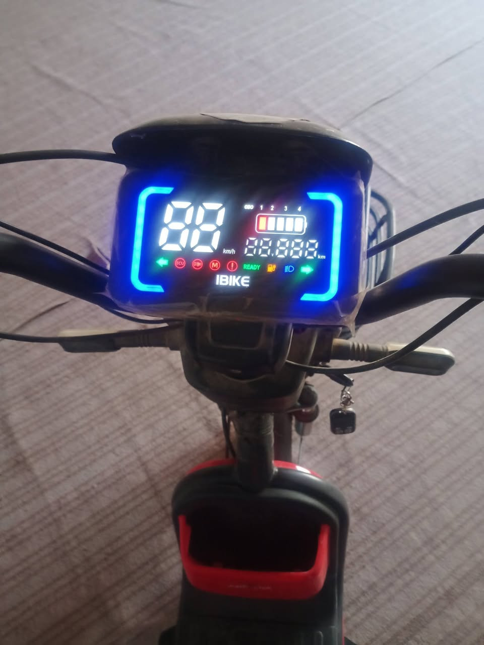 سلام عليكم دراجه شحن للبيع باتريات 2 تعبانات مكاني البصره الهارثه السعر 200 وبيه مجال  ‏‪***********‬‏ او الاتصال  على الواتساب
