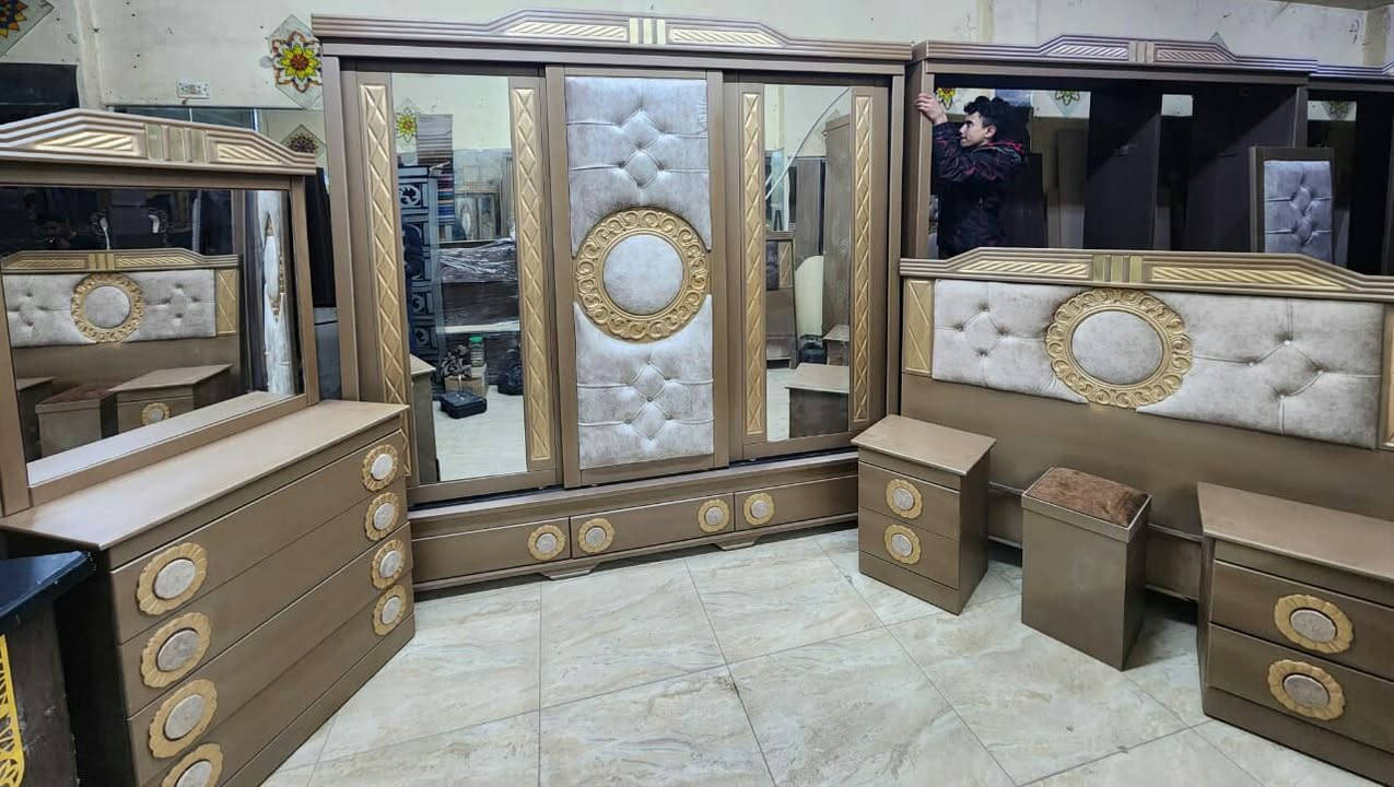 #للحجز_0931882167_وتس_أتصال_😙
#تنزيلات_بشهر_البركة_شهر_الخير🎉
??#فقط_4_مليون_و250_ألف💯
👈👈#وجيبا أأأذااا فيك_تجيبا👌👌
👈بس بدك تقلدنا #قلدنا صح
❤️الغرفة مؤلفة من 
✅ خزانة  صف دروج خشب كبس #عالشوح اجرين زان عرض240 غماقة خارجية60 سم_ وغماقة داخليه55سم
✅تخت مجوز#صندوق160×200
✅ كمدينة عدد2
✅ بيرو دروج +كرسي
🚚 يوجد توصيل لباب البيت


**إذا كنت صاحب هذا الإعلان وتريد حذفه لأي سبب، رجاءا أرسل رسالة إلى الدعم الفني**