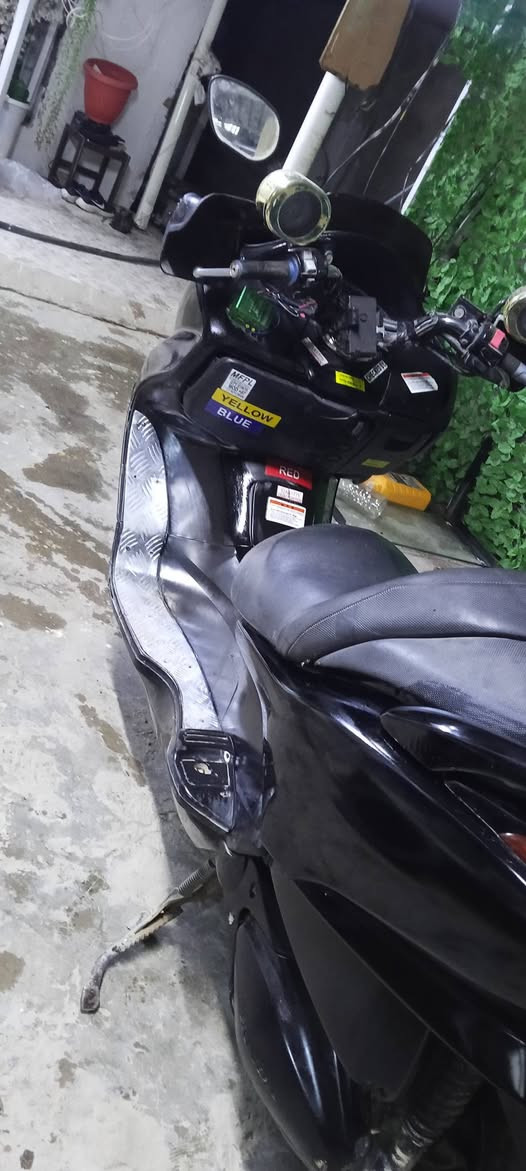 FORZA MF 08
كامله مكمله دراجه حلو ونظيفه كهربائيات شغاله مكينه ناعمه احله من صور بهواي 
السعر٨٥٠ وبيها مجال مكاني ديالى خالص ***********
