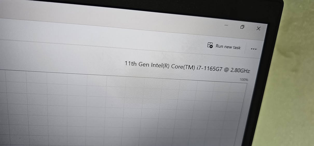Dell 3420latitude، Dellمُحبين 🔥🔥
جبتلكم حلويات بعد الفطور 🫣🔥✨. 

لابتوب عملي ومواصفات عاليه 

افضل وانسب الاسعار بس يمنا😎💰. 
انتبهولي على المواصفات: 
✅core i 7 جيل 11🔥

✅Ram 16 سلاسه تامة في تعدد المهام👌🏻🤝🏻

✅SSD 1TB سرعه رهيبه جدا💎✨
✅كارت شاشه خارجي 2GB🔴 

✅حجم شاشه 14🤍

×ضمان 10🔥 
يعني ضمان فول ارتاح من تشتري👌🏻🙂‍↕️
×توصيل مجاني لجميع المحافظات🇮🇶 
×مع هدايا حقيبه وماوس وشاحنه اللابتوب🎊
لتواصل على الخاص او على الرقم ***********
